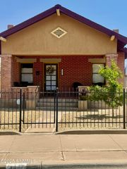317 S Miranda Street, Las Cruces, NM 88005