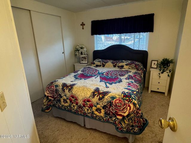 55 W Washington Ave 202, Yakima, WA 98903