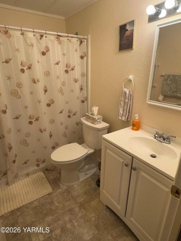 55 W Washington Ave 202, Yakima, WA 98903