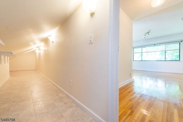 5 Cedar Ln, Harding Twp., NJ 07960