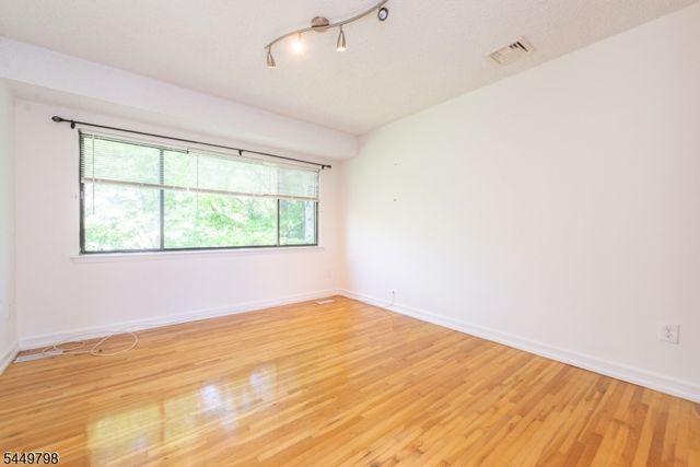 5 Cedar Ln, Harding Twp., NJ 07960