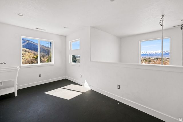 1156 CIRCLE VIEW DR, Logan, UT 84341