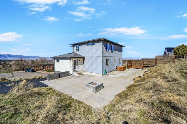 1156 CIRCLE VIEW DR, Logan, UT 84341