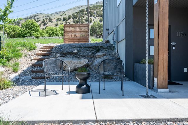 1156 CIRCLE VIEW DR, Logan, UT 84341