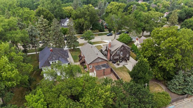 618 6th Street S, Moorhead, MN 56560