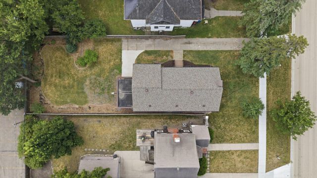 618 6th Street S, Moorhead, MN 56560