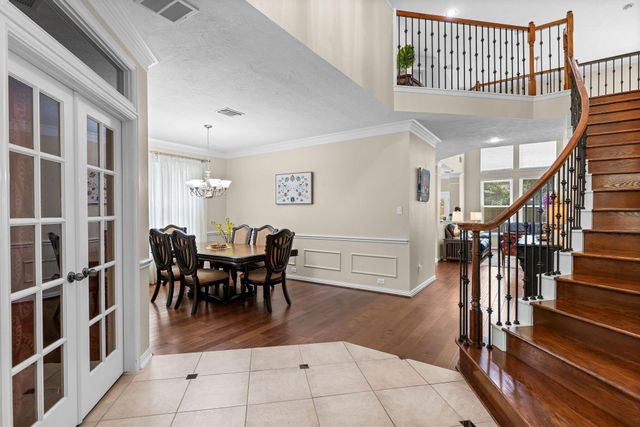 27 E Artist Grove Circle, The Woodlands, TX 77382