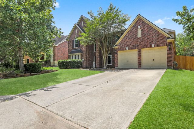 27 E Artist Grove Circle, The Woodlands, TX 77382