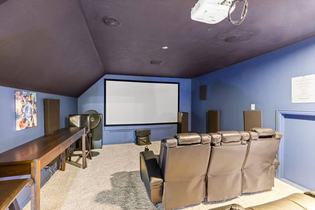 27 E Artist Grove Circle, The Woodlands, TX 77382