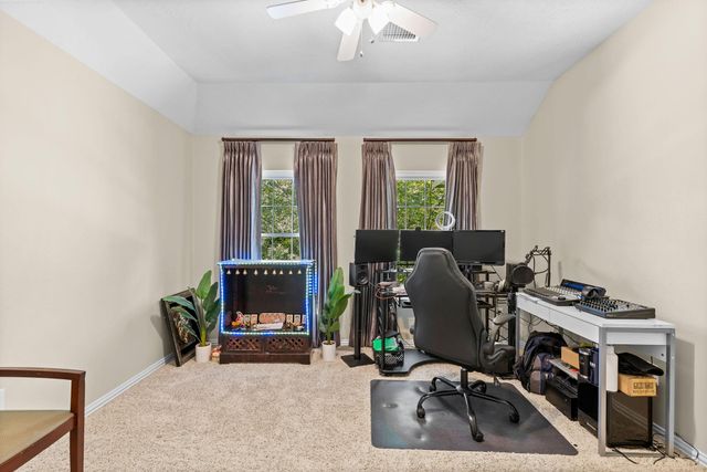 27 E Artist Grove Circle, The Woodlands, TX 77382
