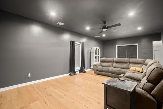 1315 W New Hope DR, Cedar Park, TX 78613