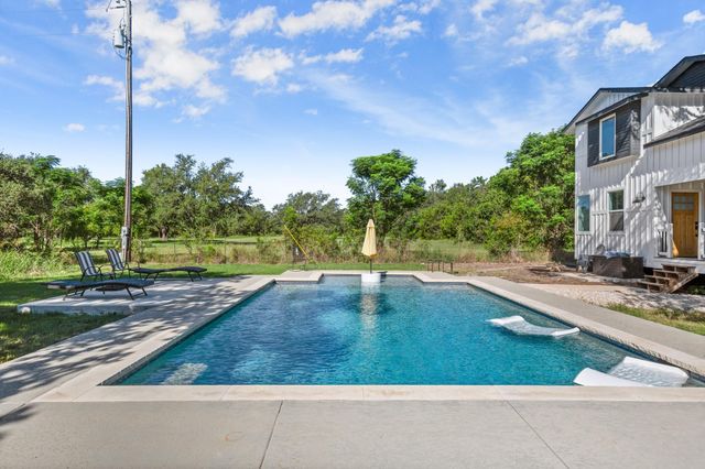 1315 W New Hope DR, Cedar Park, TX 78613