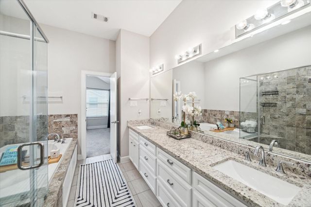 8705 Bryam Street 2003, Houston, TX 77061