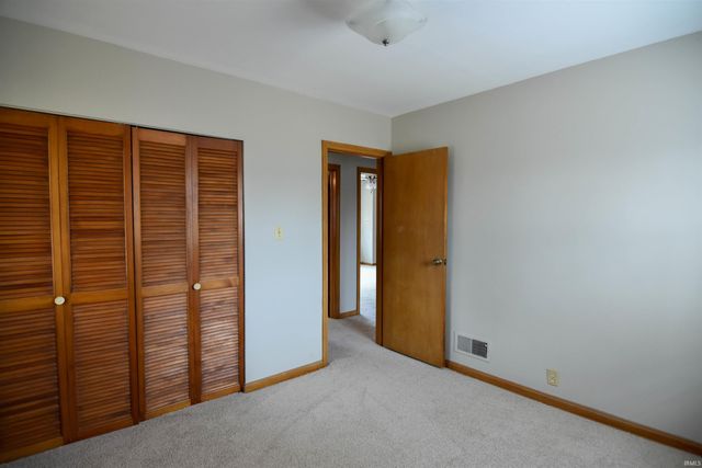 1114 S Englewood Avenue, Evansville, IN 47714