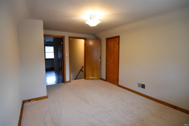 1114 S Englewood Avenue, Evansville, IN 47714