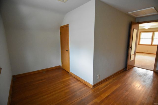 1114 S Englewood Avenue, Evansville, IN 47714