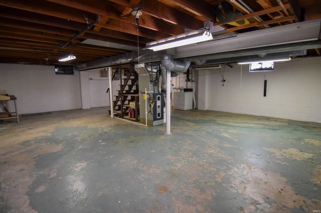 1114 S Englewood Avenue, Evansville, IN 47714