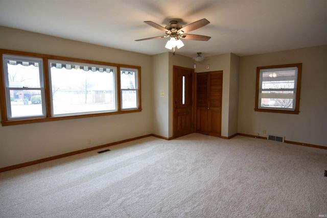 1114 S Englewood Avenue, Evansville, IN 47714