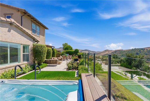 19 Entorno Street, Rancho Mission Viejo, CA 92694