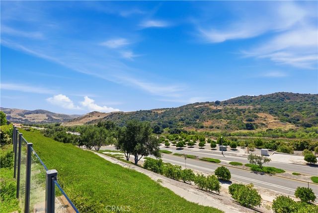 19 Entorno Street, Rancho Mission Viejo, CA 92694