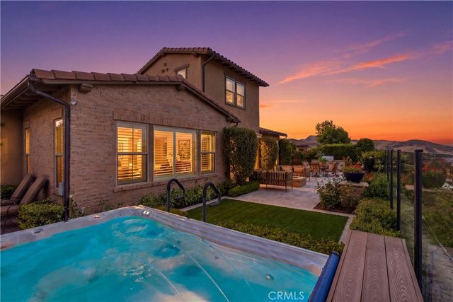19 Entorno Street, Rancho Mission Viejo, CA 92694