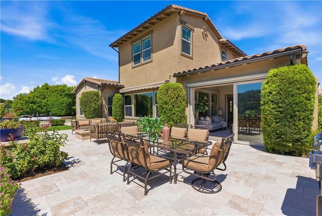 19 Entorno Street, Rancho Mission Viejo, CA 92694