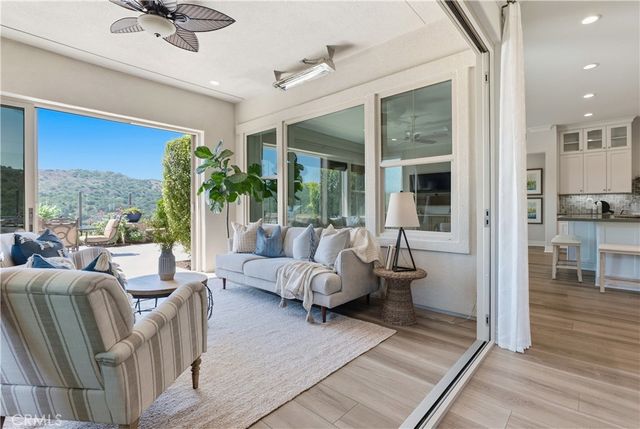19 Entorno Street, Rancho Mission Viejo, CA 92694