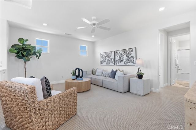 19 Entorno Street, Rancho Mission Viejo, CA 92694