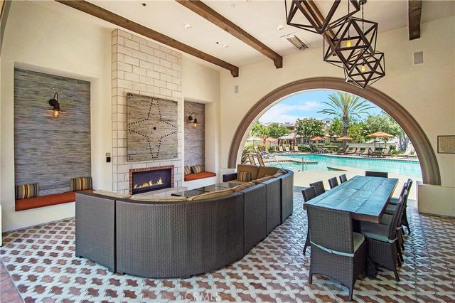 19 Entorno Street, Rancho Mission Viejo, CA 92694