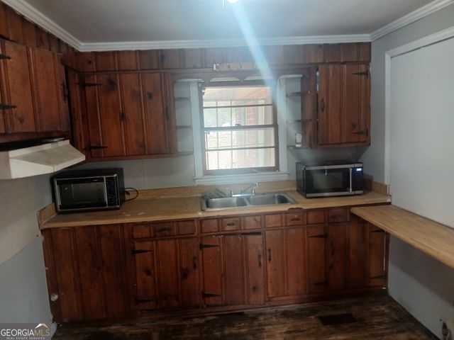 1387 Dewey Street, Macon, GA 31206