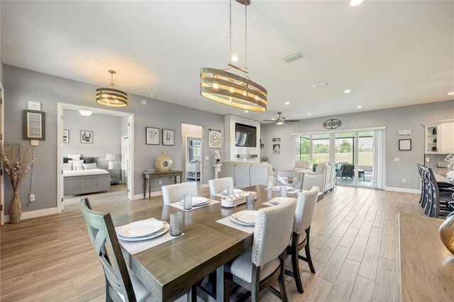 1679 E COUNTY ROAD 462, Wildwood, FL 34785