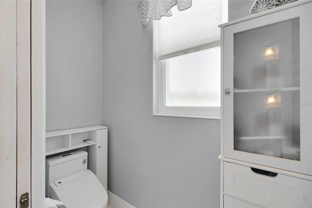 Image 45 of property listing at 1679 E COUNTY ROAD 462, Wildwood, FL 34785