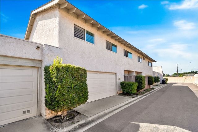 10065 Hidden Village, Garden Grove, CA 92840