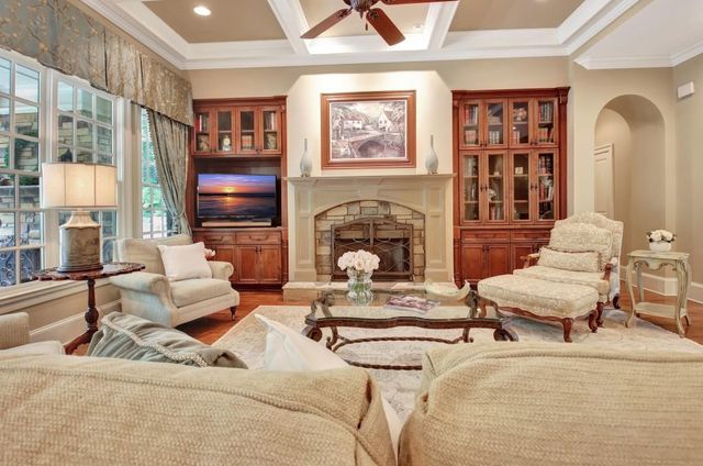 110 Newhaven Drive, Fayetteville, GA 30215