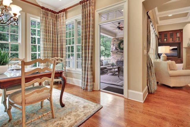 110 Newhaven Drive, Fayetteville, GA 30215