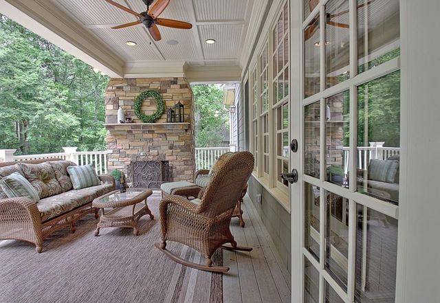 110 Newhaven Drive, Fayetteville, GA 30215