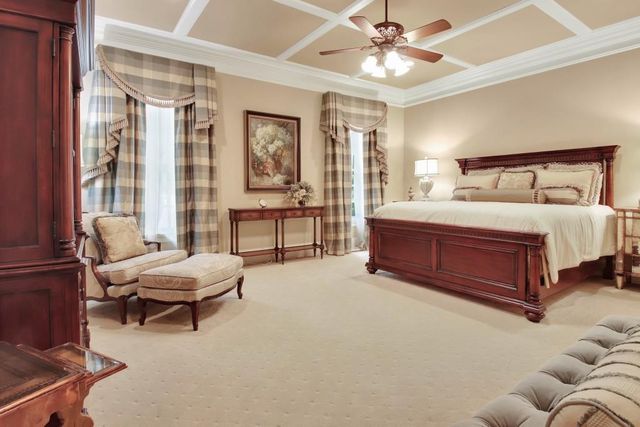 110 Newhaven Drive, Fayetteville, GA 30215