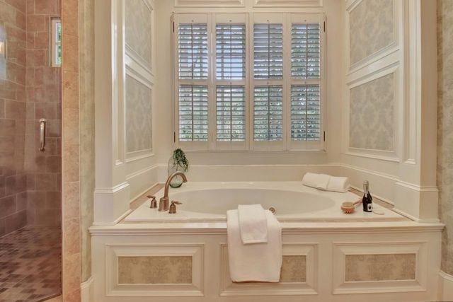 110 Newhaven Drive, Fayetteville, GA 30215