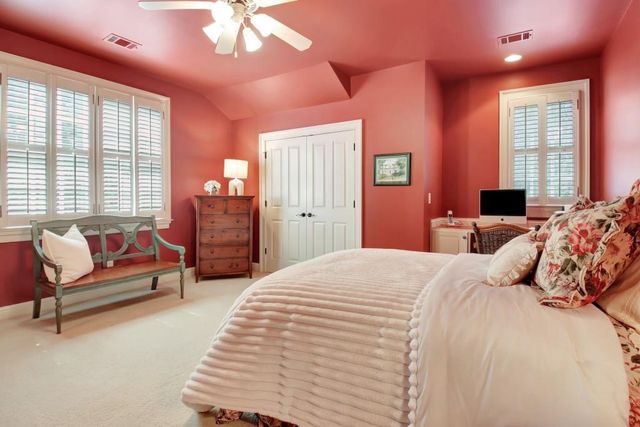 110 Newhaven Drive, Fayetteville, GA 30215