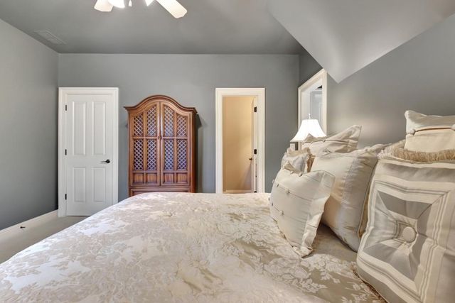 110 Newhaven Drive, Fayetteville, GA 30215