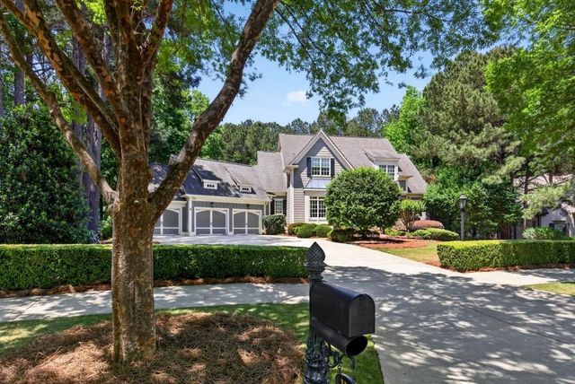 110 Newhaven Drive, Fayetteville, GA 30215