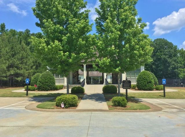 110 Newhaven Drive, Fayetteville, GA 30215