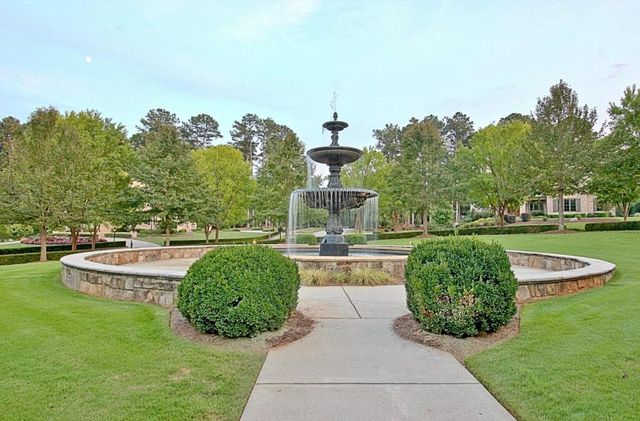 110 Newhaven Drive, Fayetteville, GA 30215
