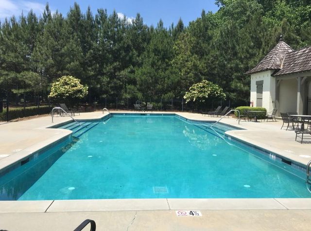110 Newhaven Drive, Fayetteville, GA 30215