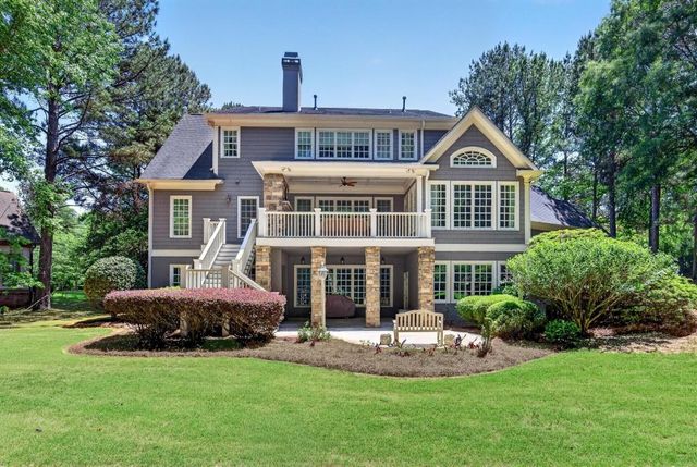 110 Newhaven Drive, Fayetteville, GA 30215