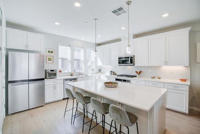 2785 Ball Place 4, Santa Clara, CA 95051