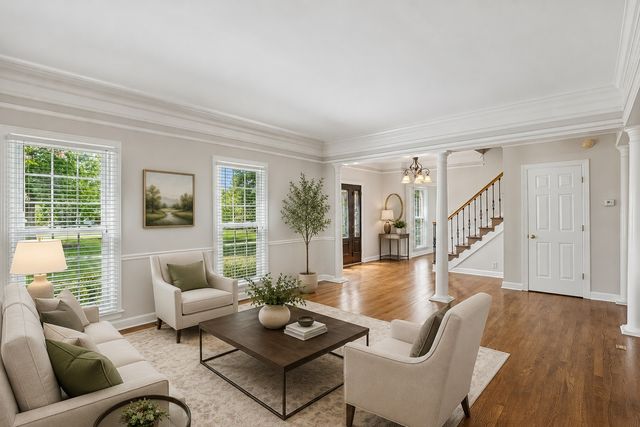 2212 Oak Cir, Franklin, TN 37064