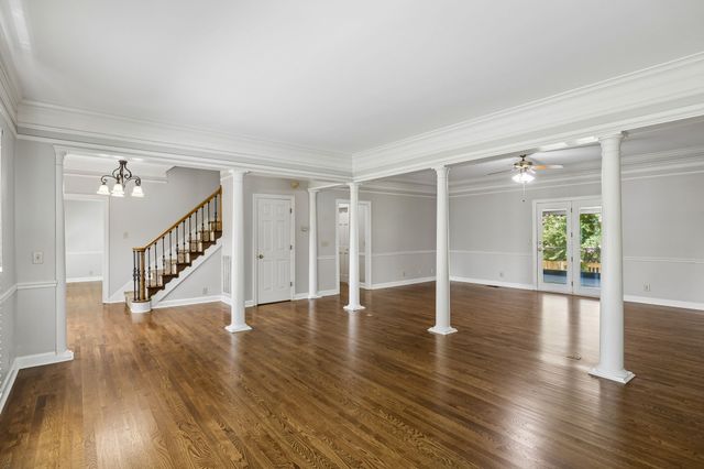 2212 Oak Cir, Franklin, TN 37064