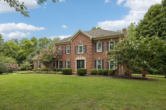 2212 Oak Cir, Franklin, TN 37064