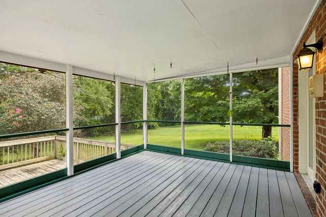 2212 Oak Cir, Franklin, TN 37064